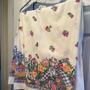 Tablecloth spring theme